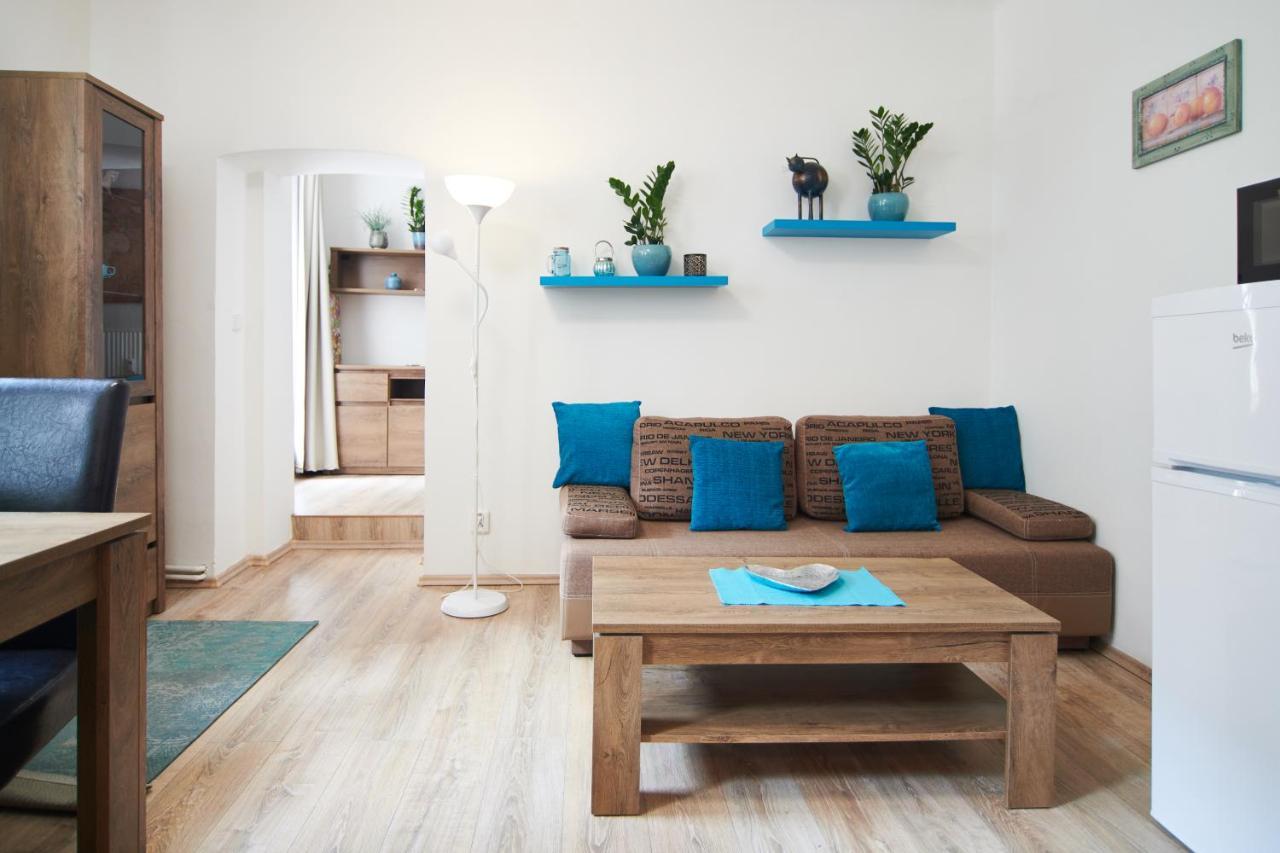 Nice Home To Stay At Prague Close To Castle With Terrace And Garden Bagian luar foto