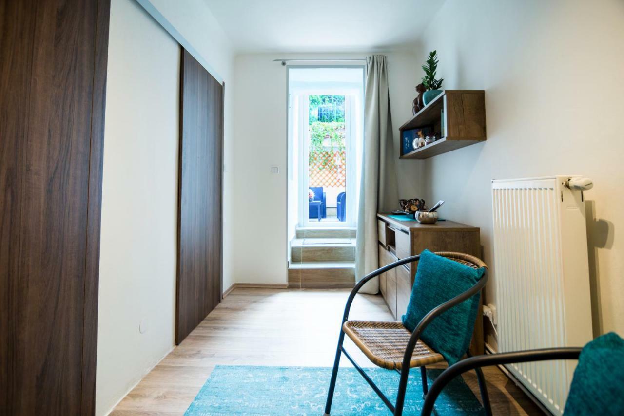 Nice Home To Stay At Prague Close To Castle With Terrace And Garden Bagian luar foto