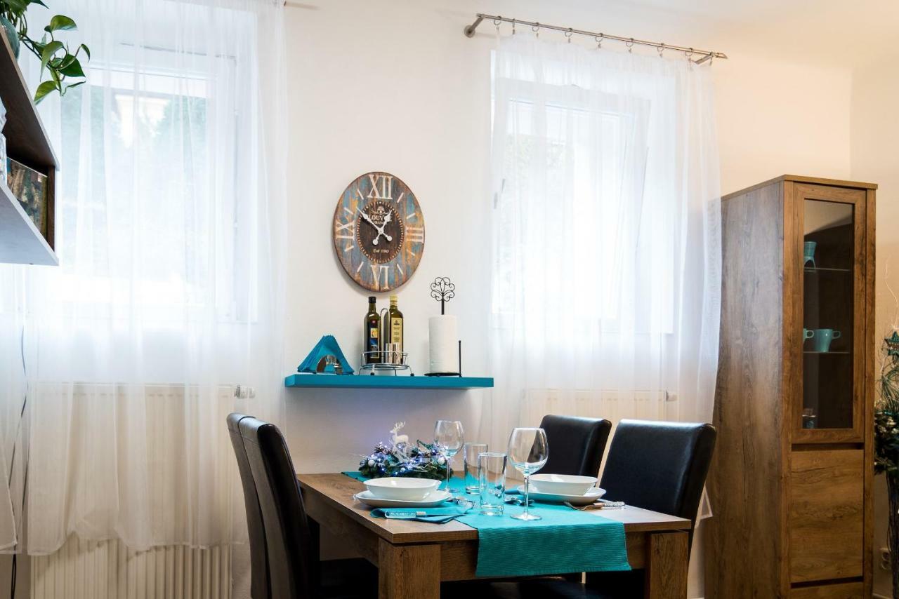 Nice Home To Stay At Prague Close To Castle With Terrace And Garden Bagian luar foto